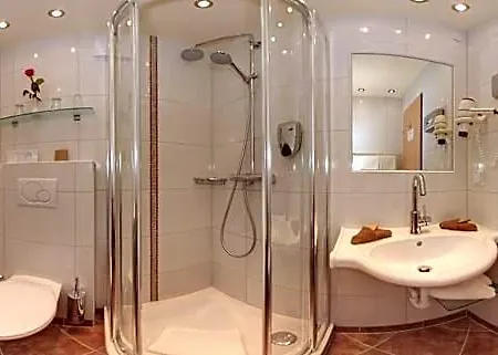 Sport & Baerenwirt Hotell 4*